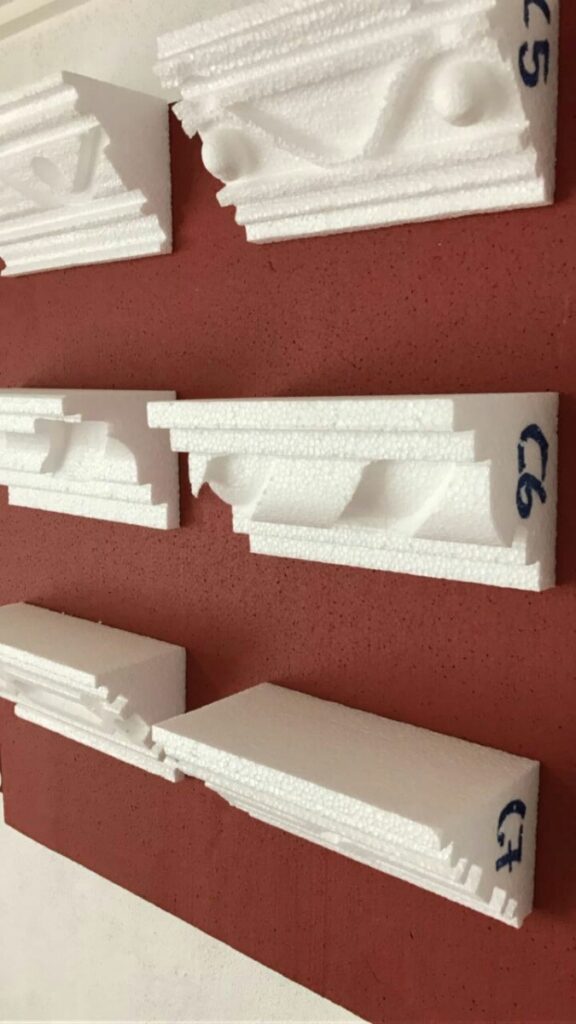 Molduras de unicel a medida fabricadas en EPS para proyecto decorativo