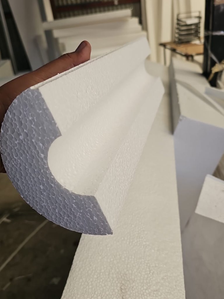 cubiertas aislantes de poliestireno expandido para tuberías de agua fría caliente HVAC y refrigeración